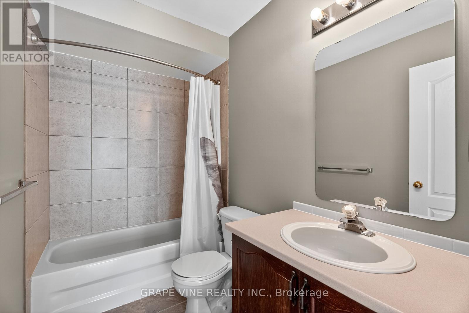 27 Flowertree Crescent