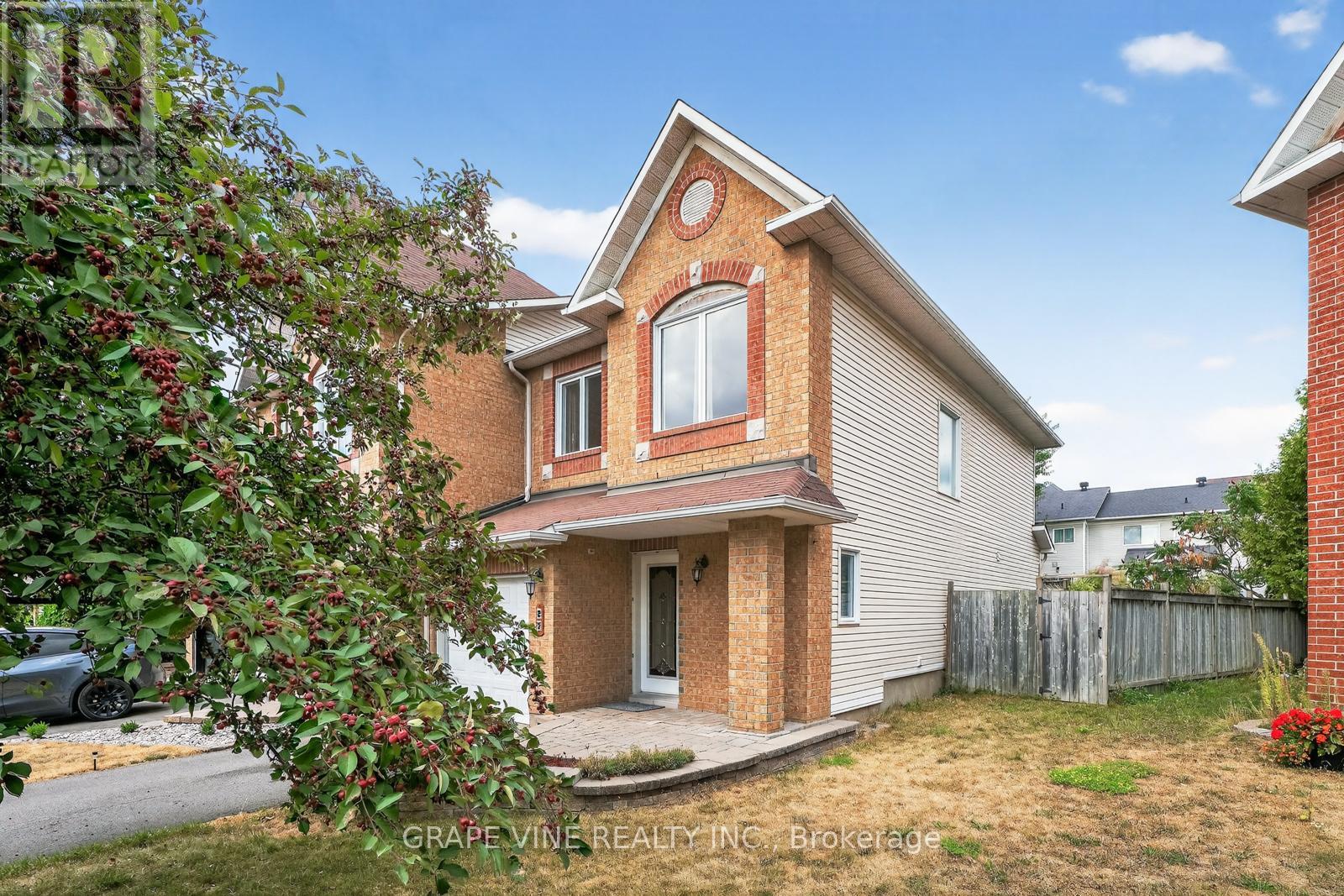 27 Flowertree Crescent