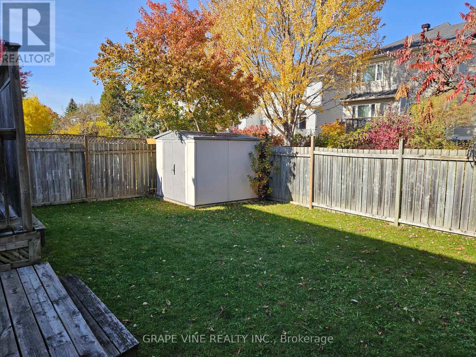 27 Flowertree Crescent
