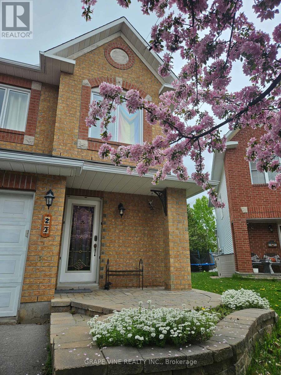 27 Flowertree Crescent