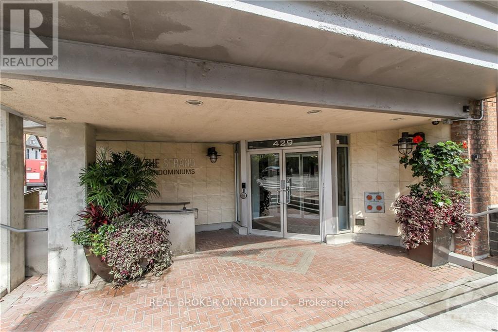 306 - 429 Somerset Street W