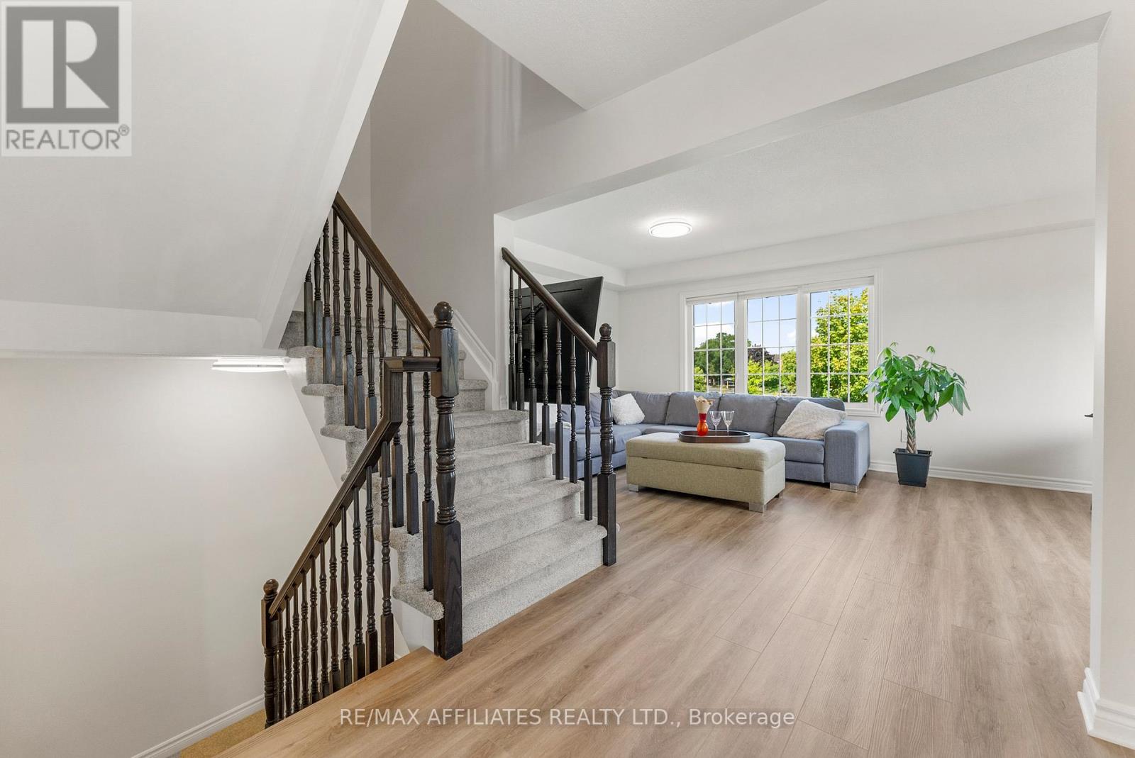 407 Coldwater Crescent