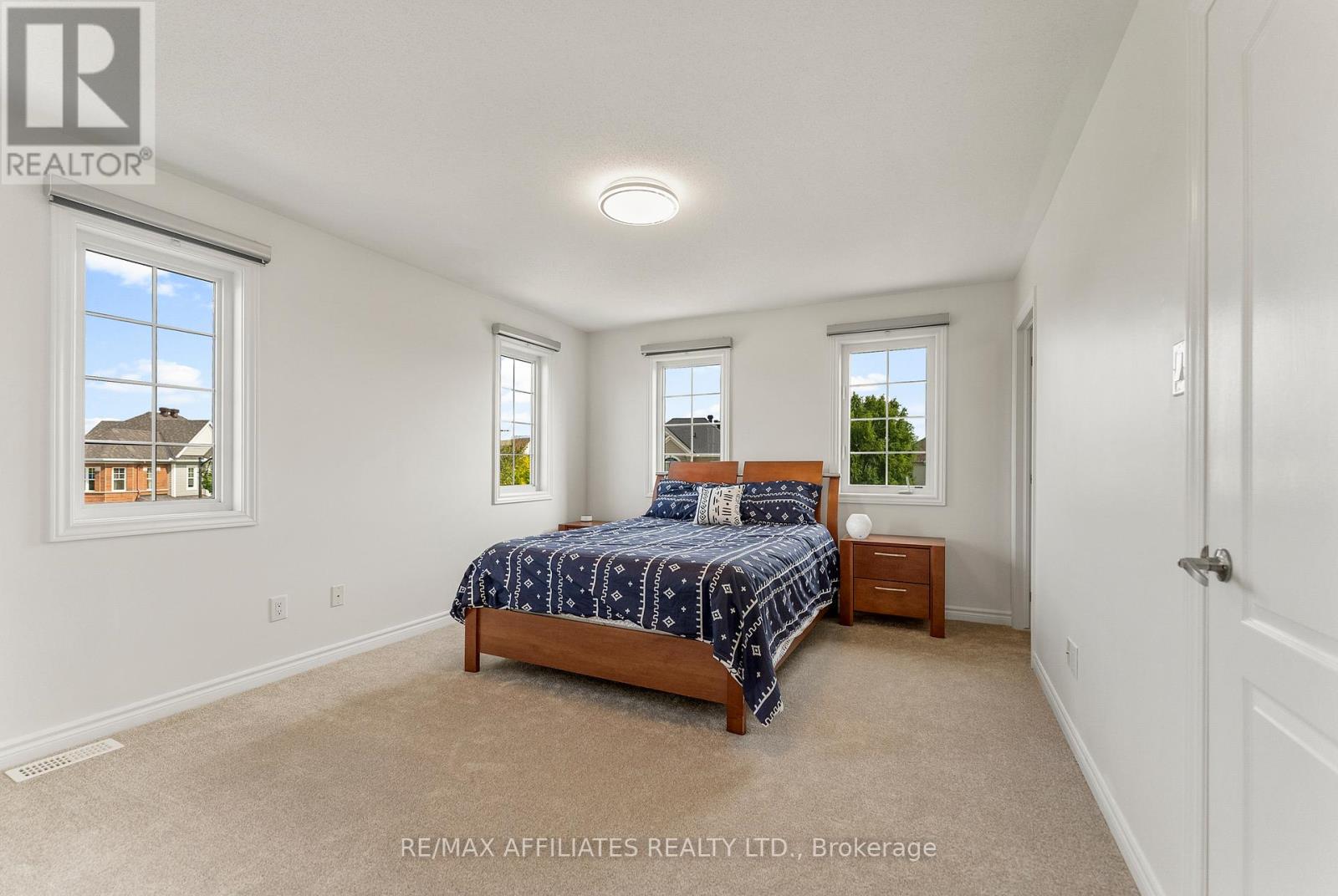 407 Coldwater Crescent