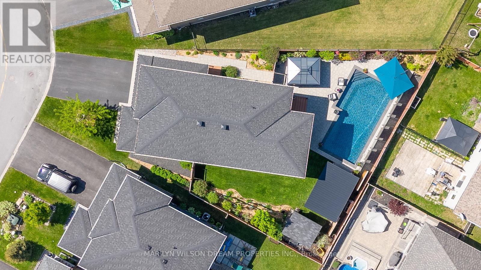 228 Onyx Crescent
