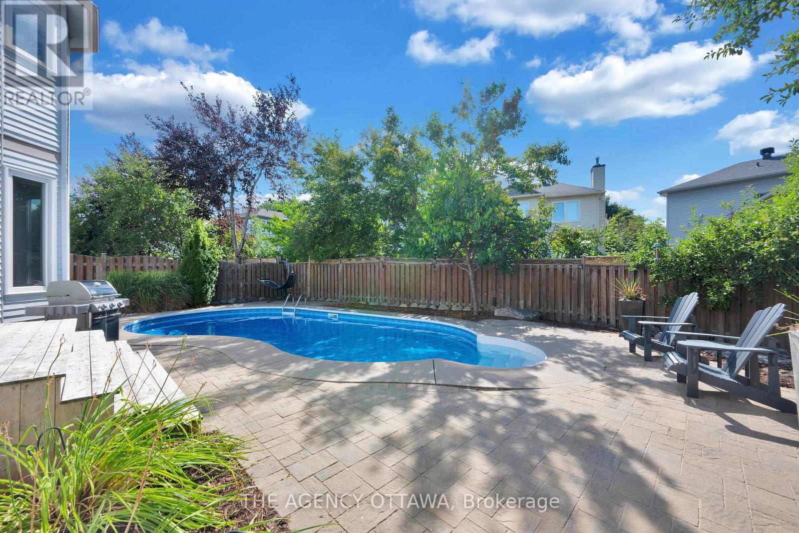 19 Forestglade Crescent