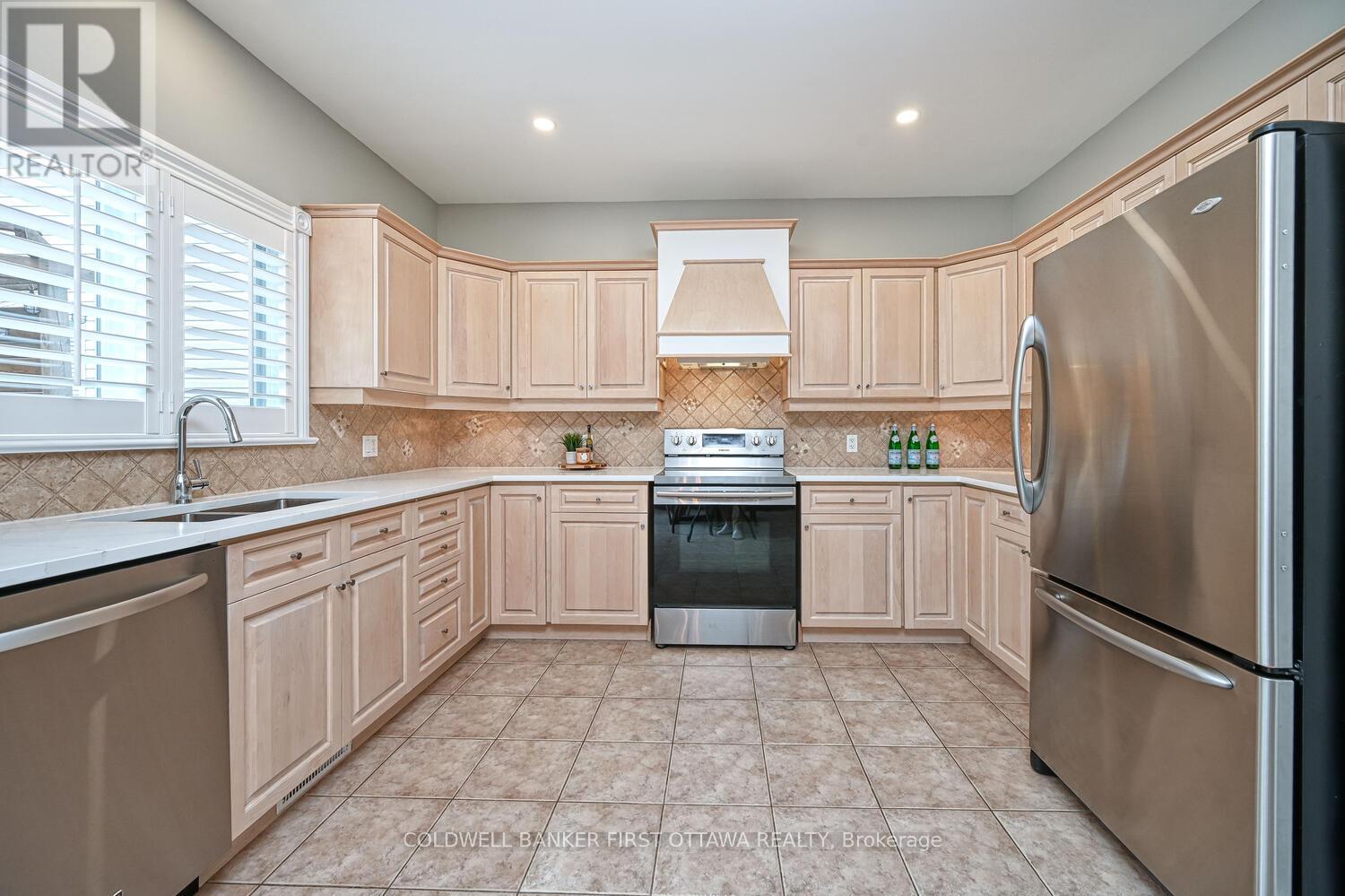 105 Sirocco Crescent