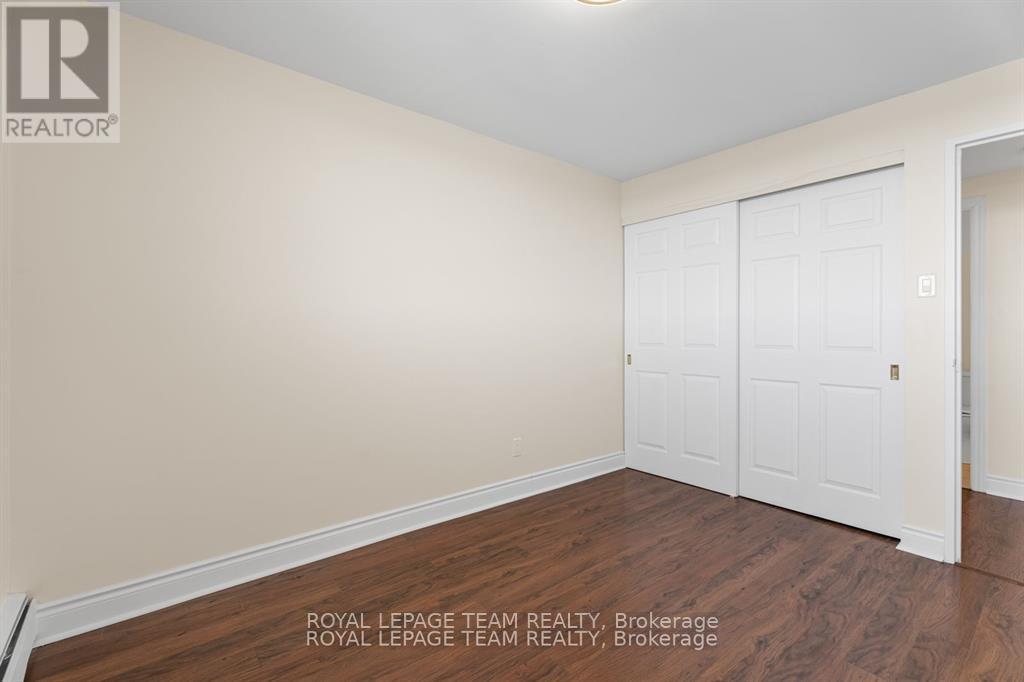 2004 - 415 Greenview Avenue