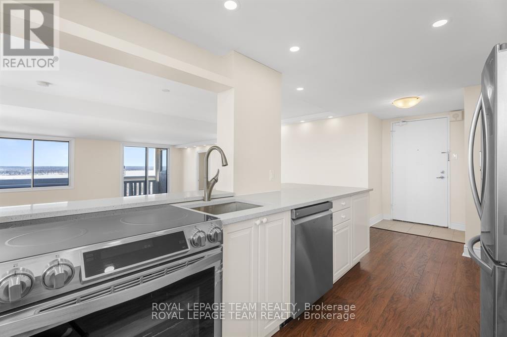 2004 - 415 Greenview Avenue