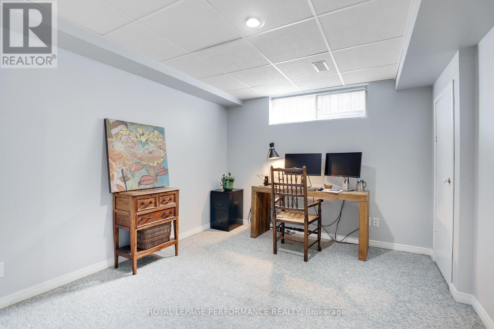 824 Covehead Crescent