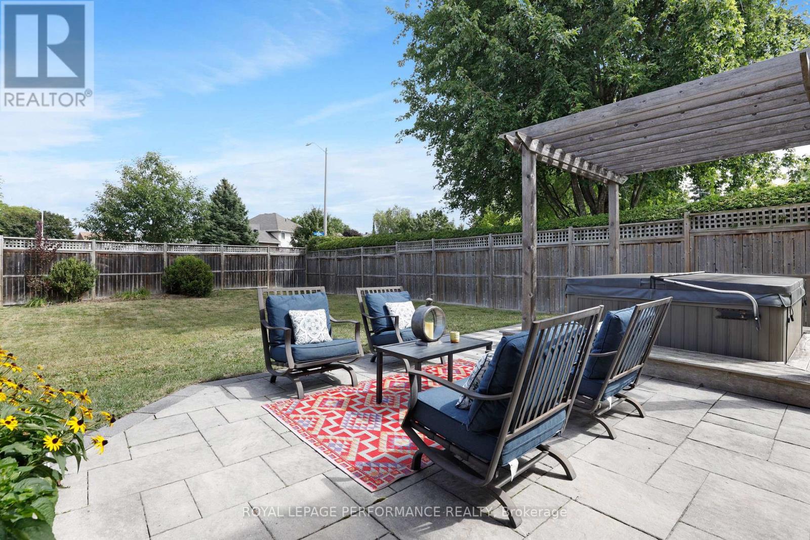 824 Covehead Crescent