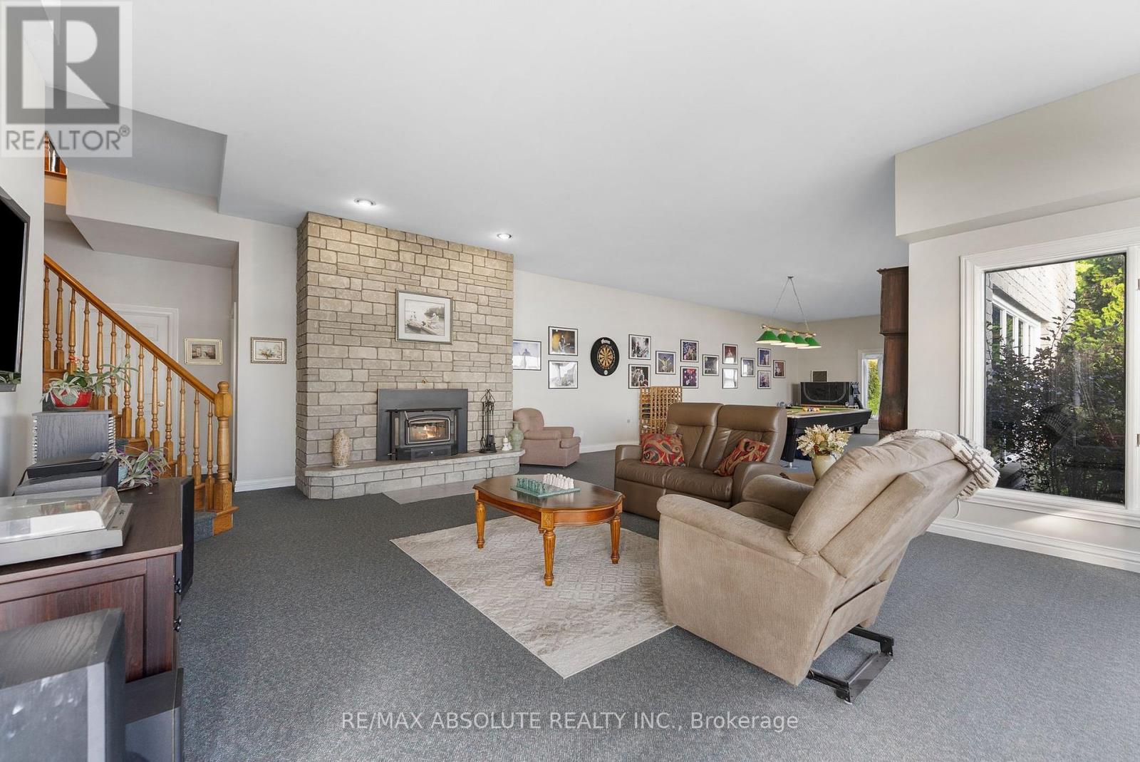 1724 River Road