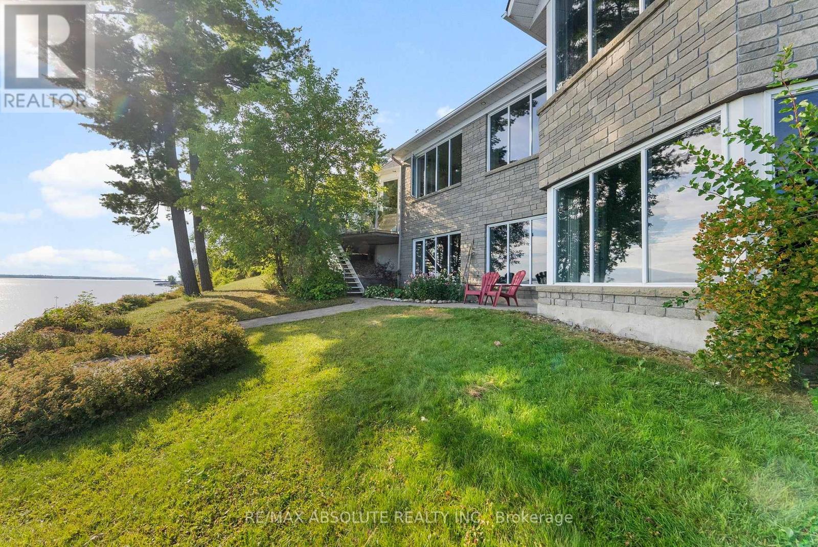 1724 River Road