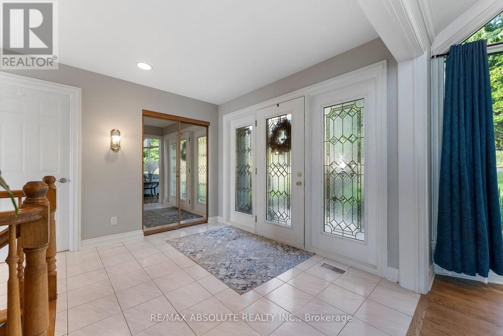 1724 River Road