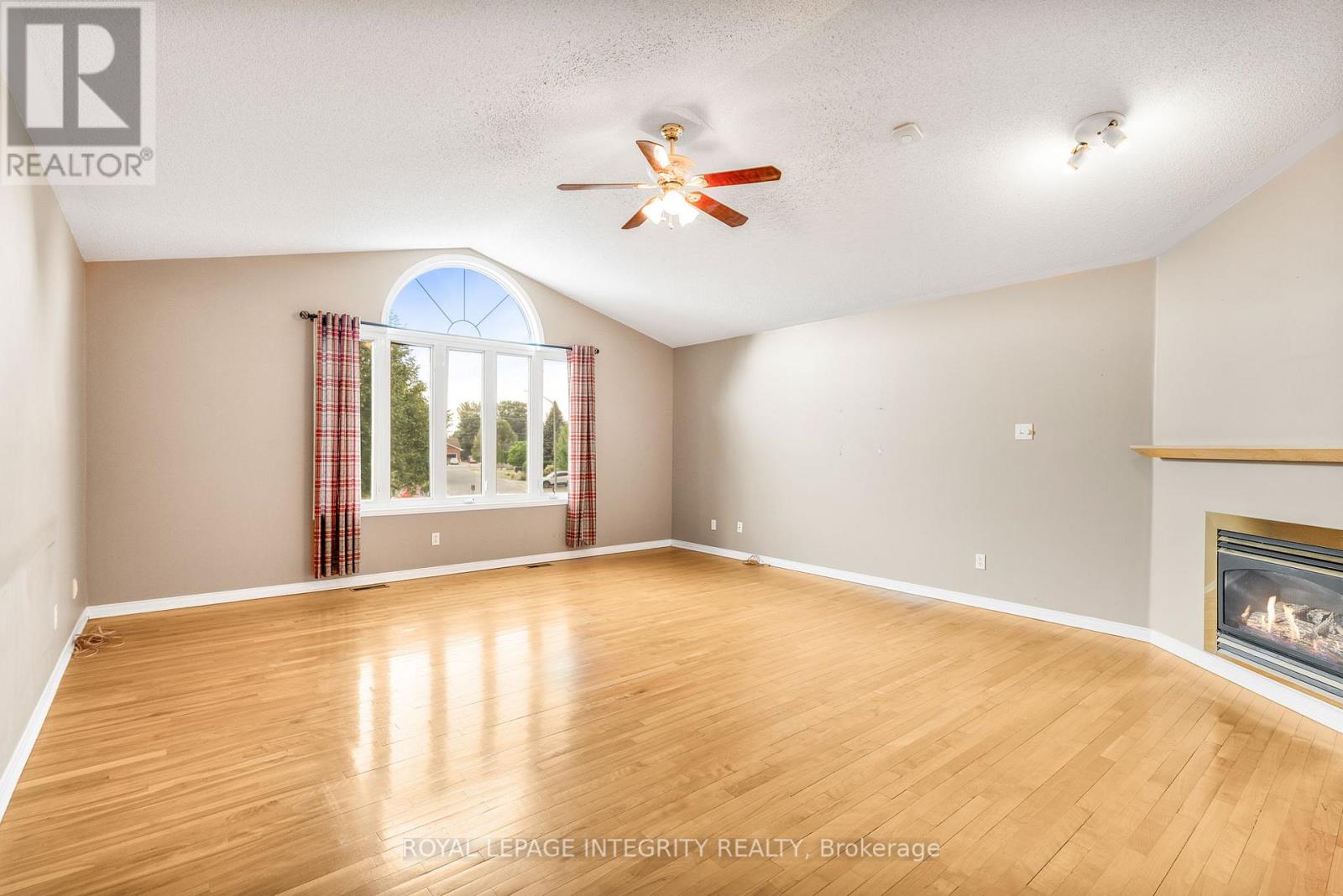 1659 Toulouse Crescent