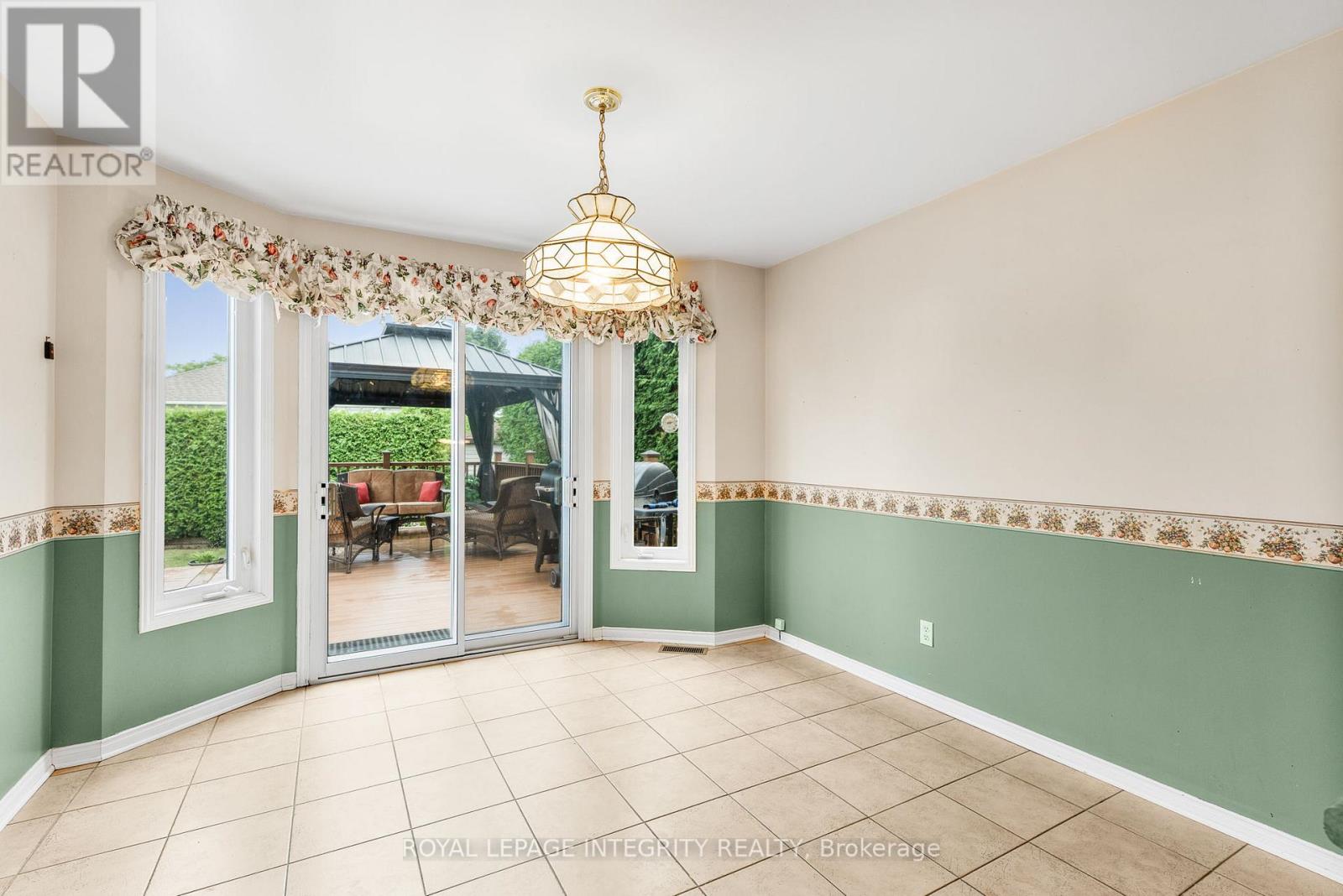 1659 Toulouse Crescent