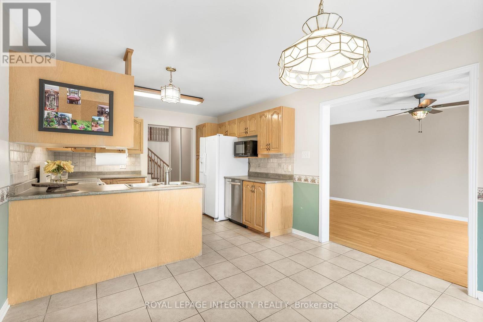 1659 Toulouse Crescent