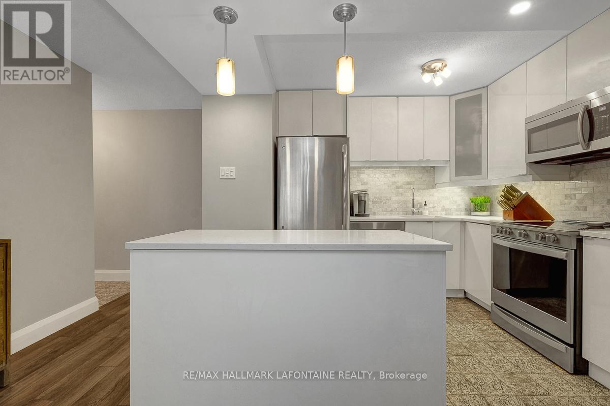 401 - 475 Laurier Avenue W