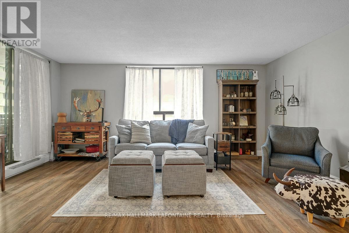401 - 475 Laurier Avenue W