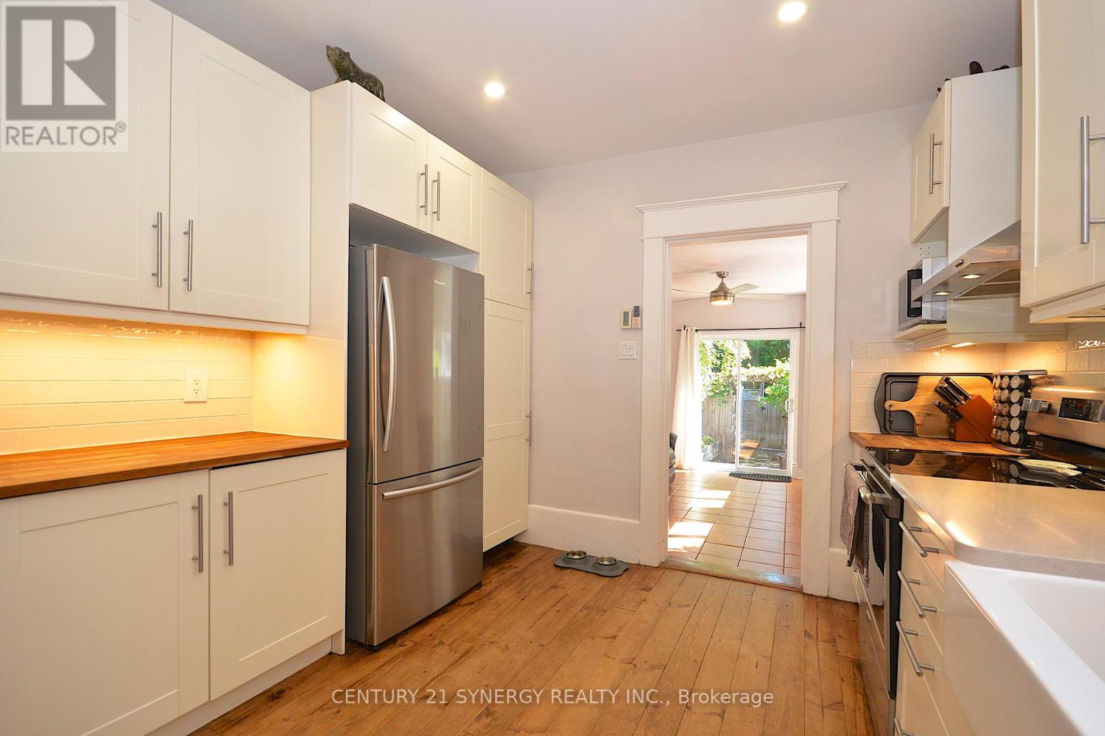 47 Roslyn Avenue