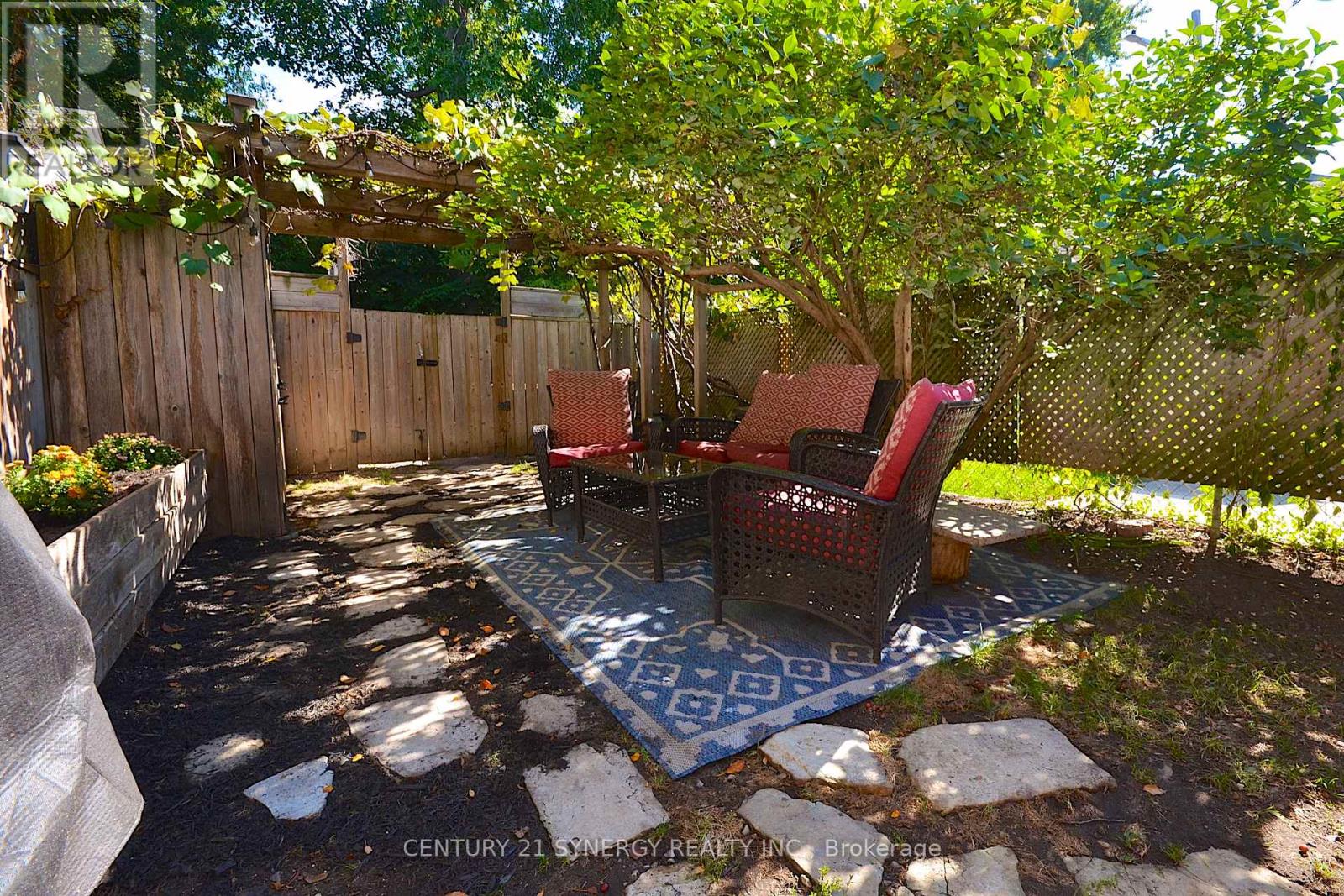 47 Roslyn Avenue