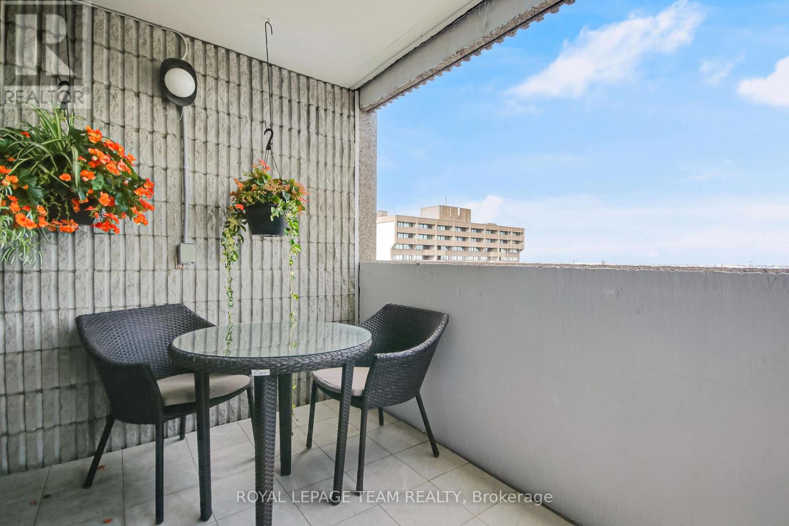 1808 - 1285 Cahill Drive