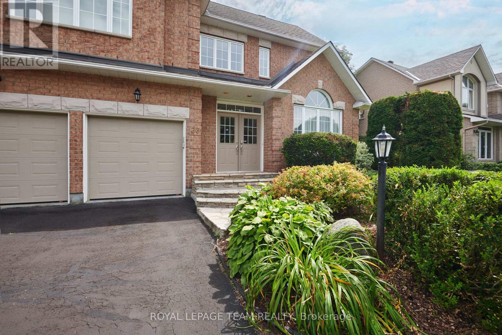 33 Northgate Street S