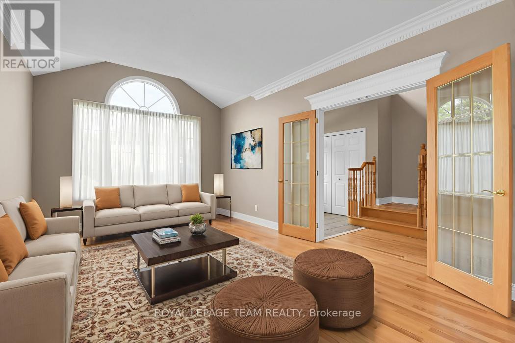 33 Northgate Street S