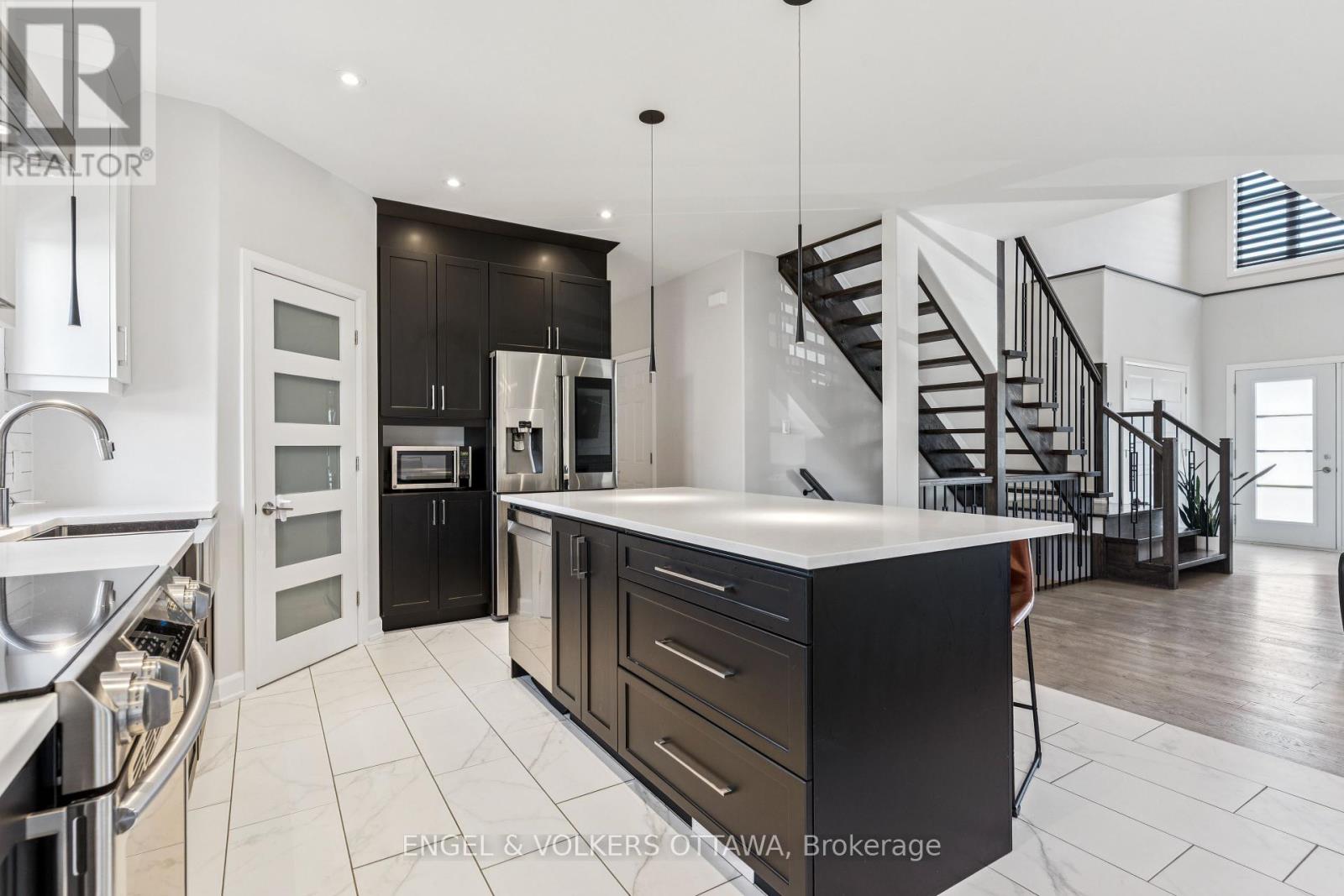 529 Lucent Street