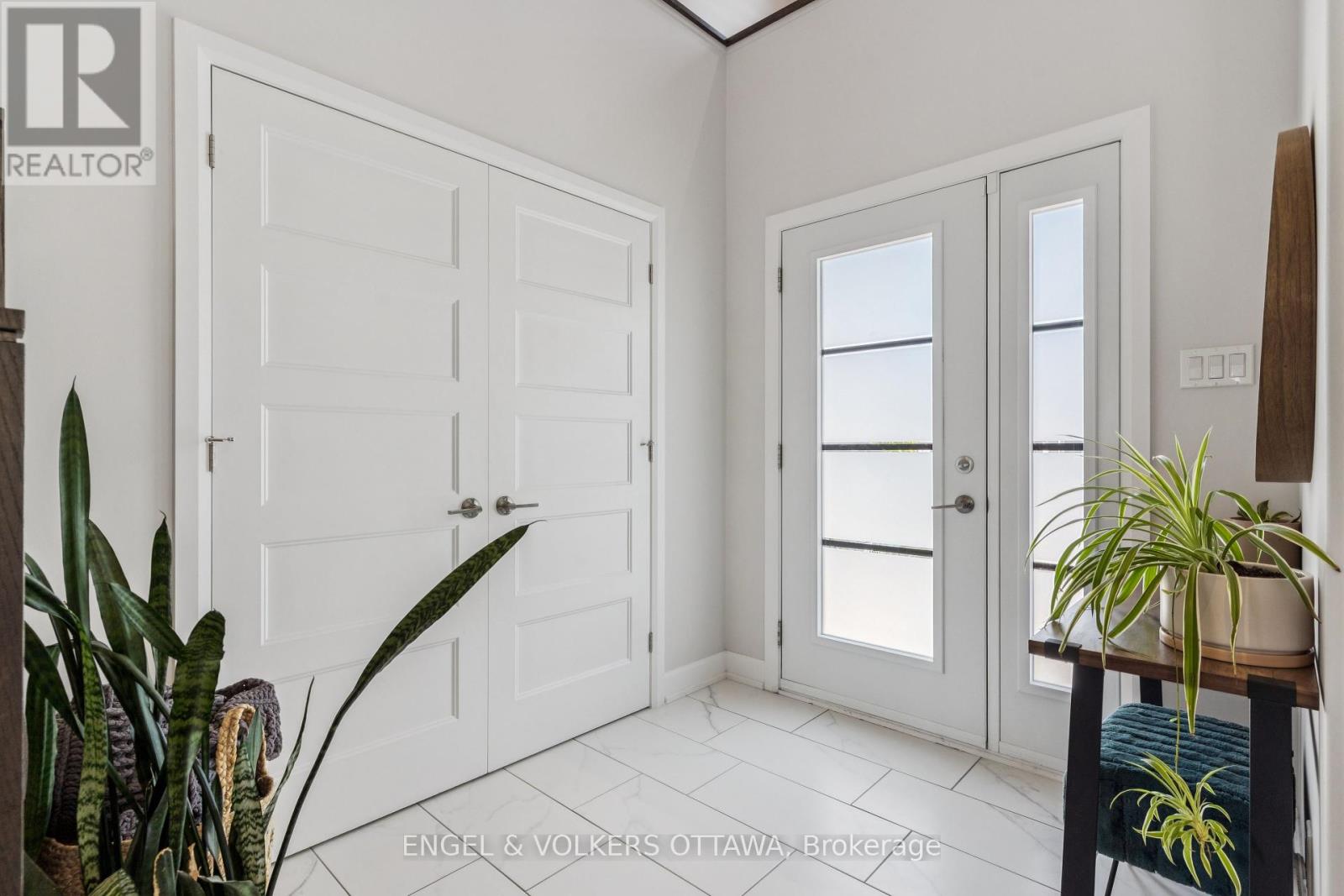 529 Lucent Street
