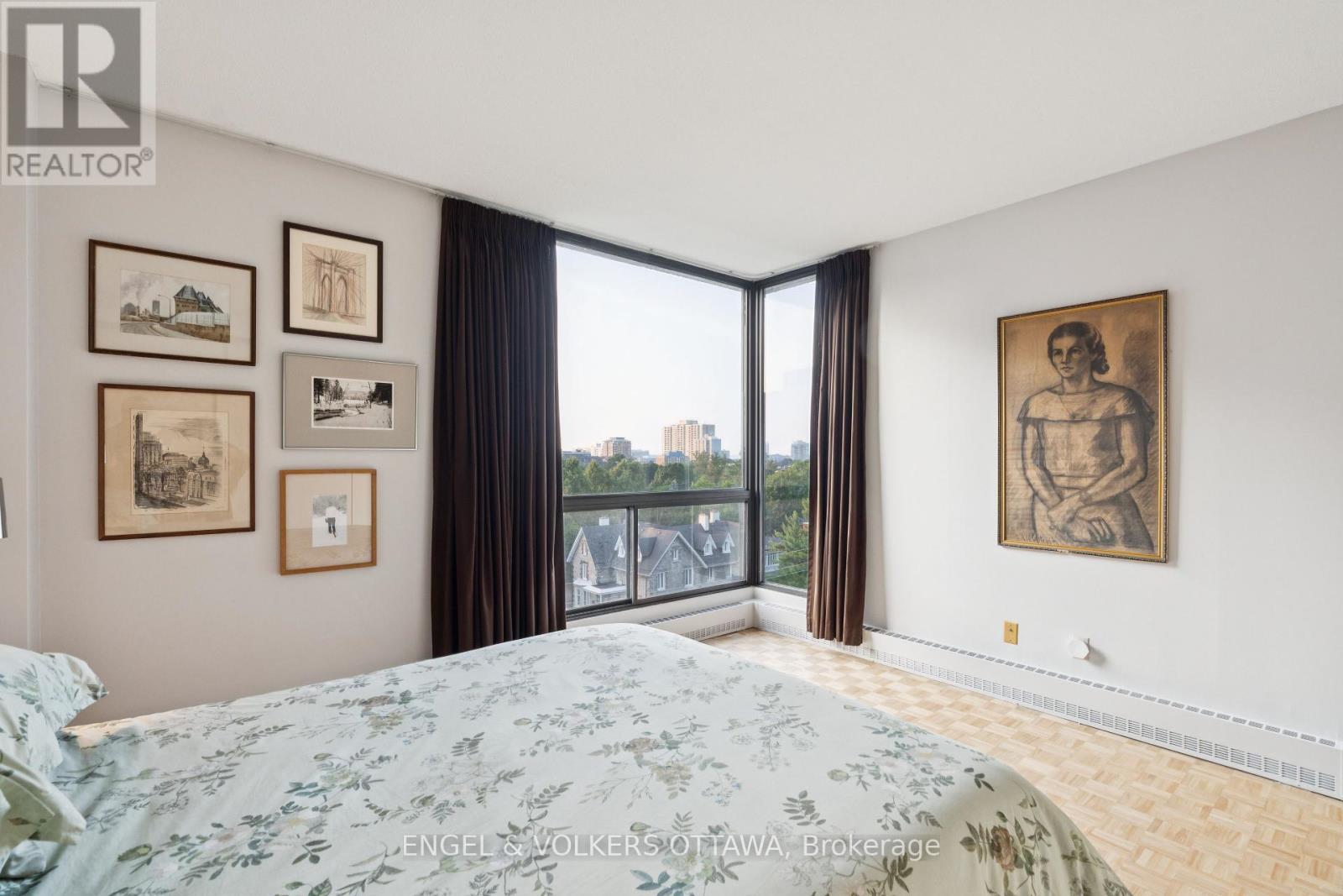 8a - 400 Laurier Avenue E