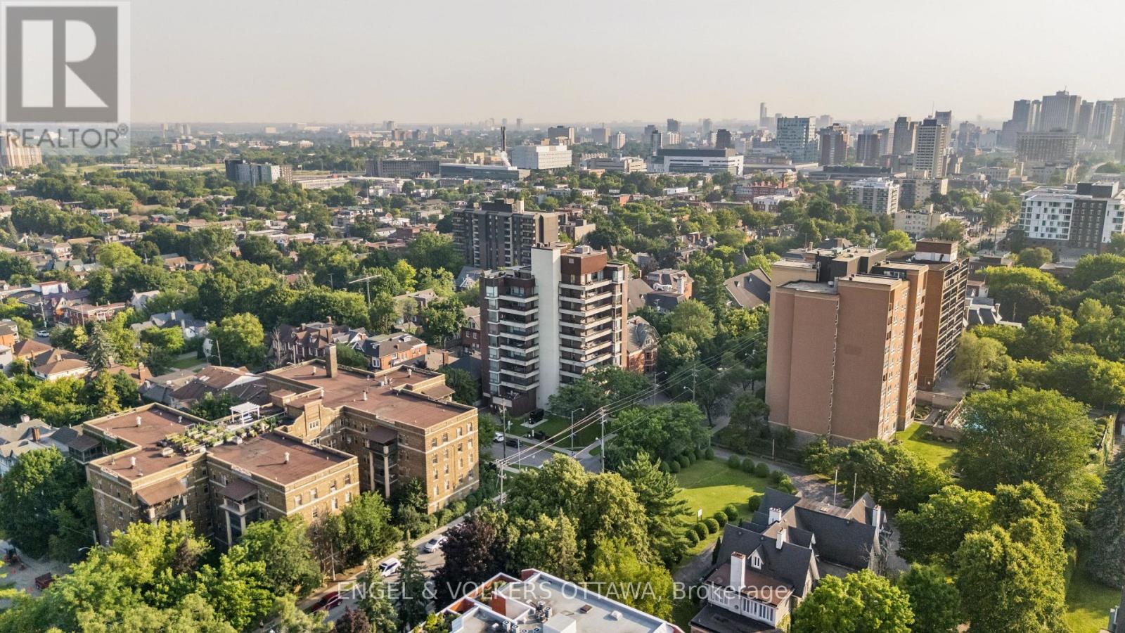 8a - 400 Laurier Avenue E