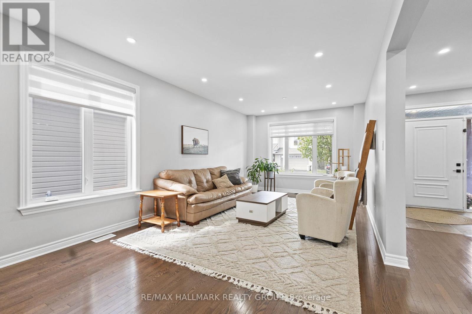 254 Gracewood Crescent