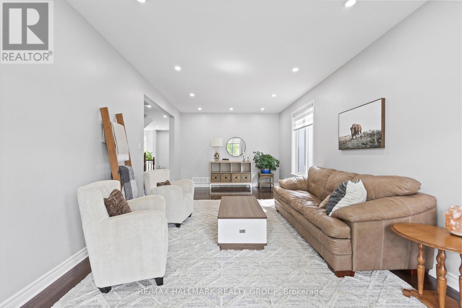 254 Gracewood Crescent