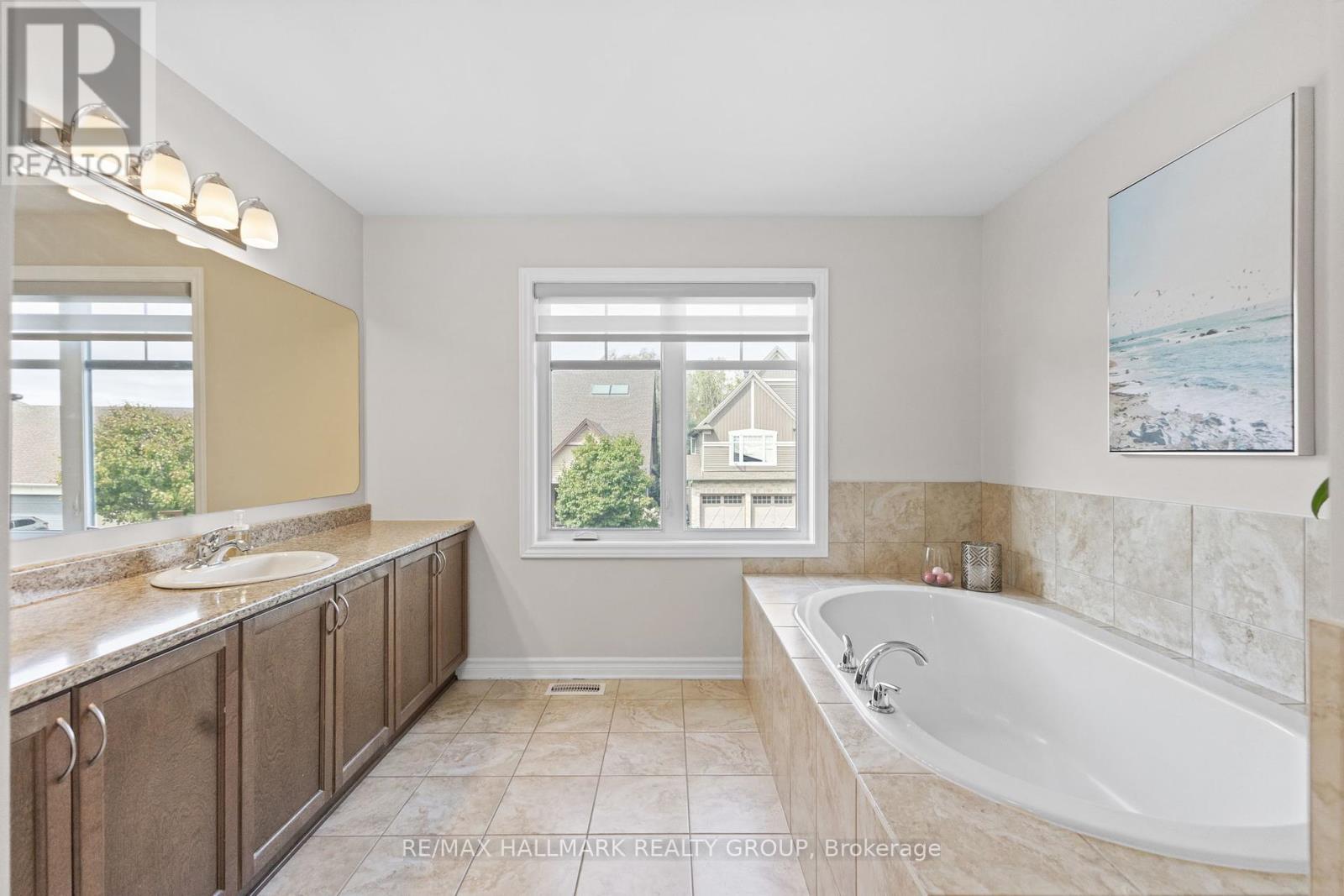 254 Gracewood Crescent