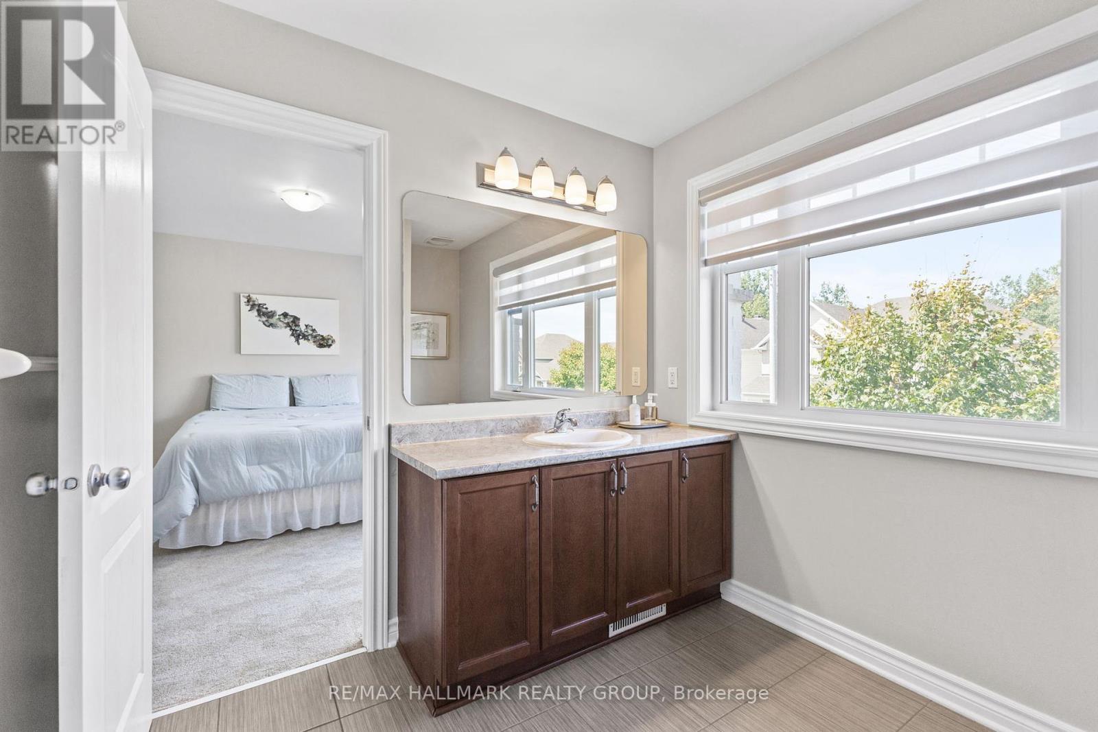 254 Gracewood Crescent