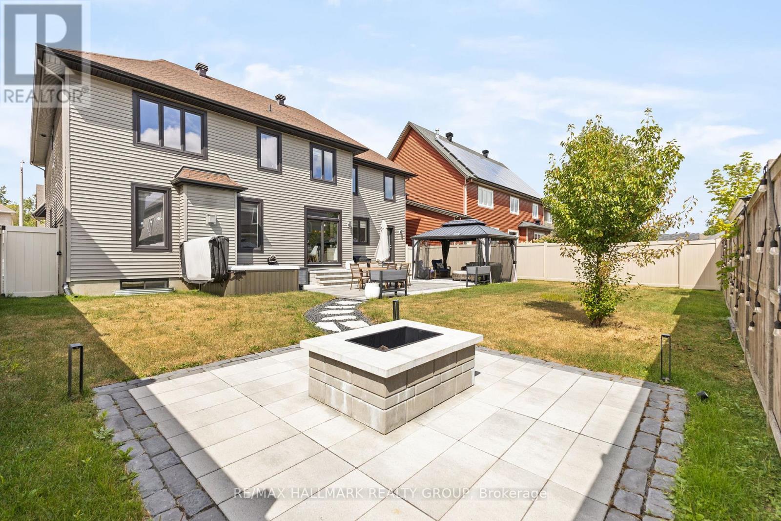 254 Gracewood Crescent