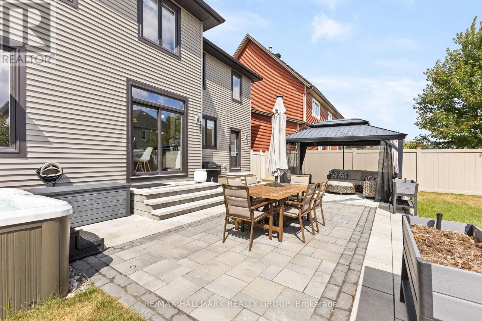 254 Gracewood Crescent