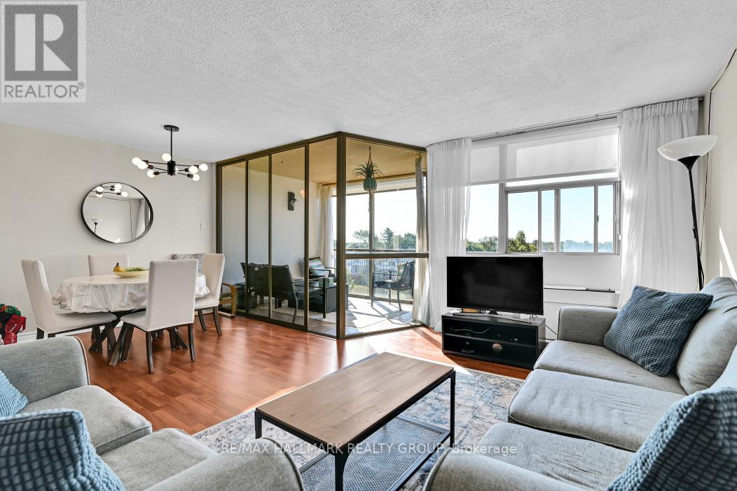 708 - 2760 Carousel Crescent