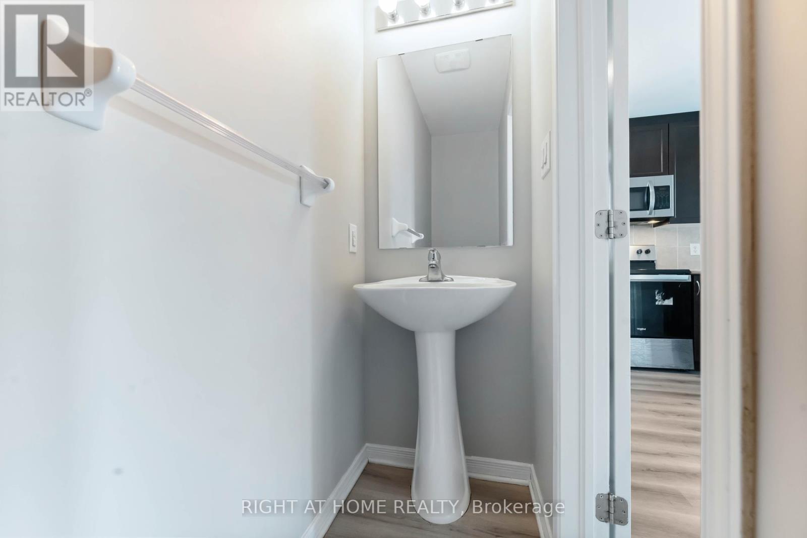 250 Espin Heights