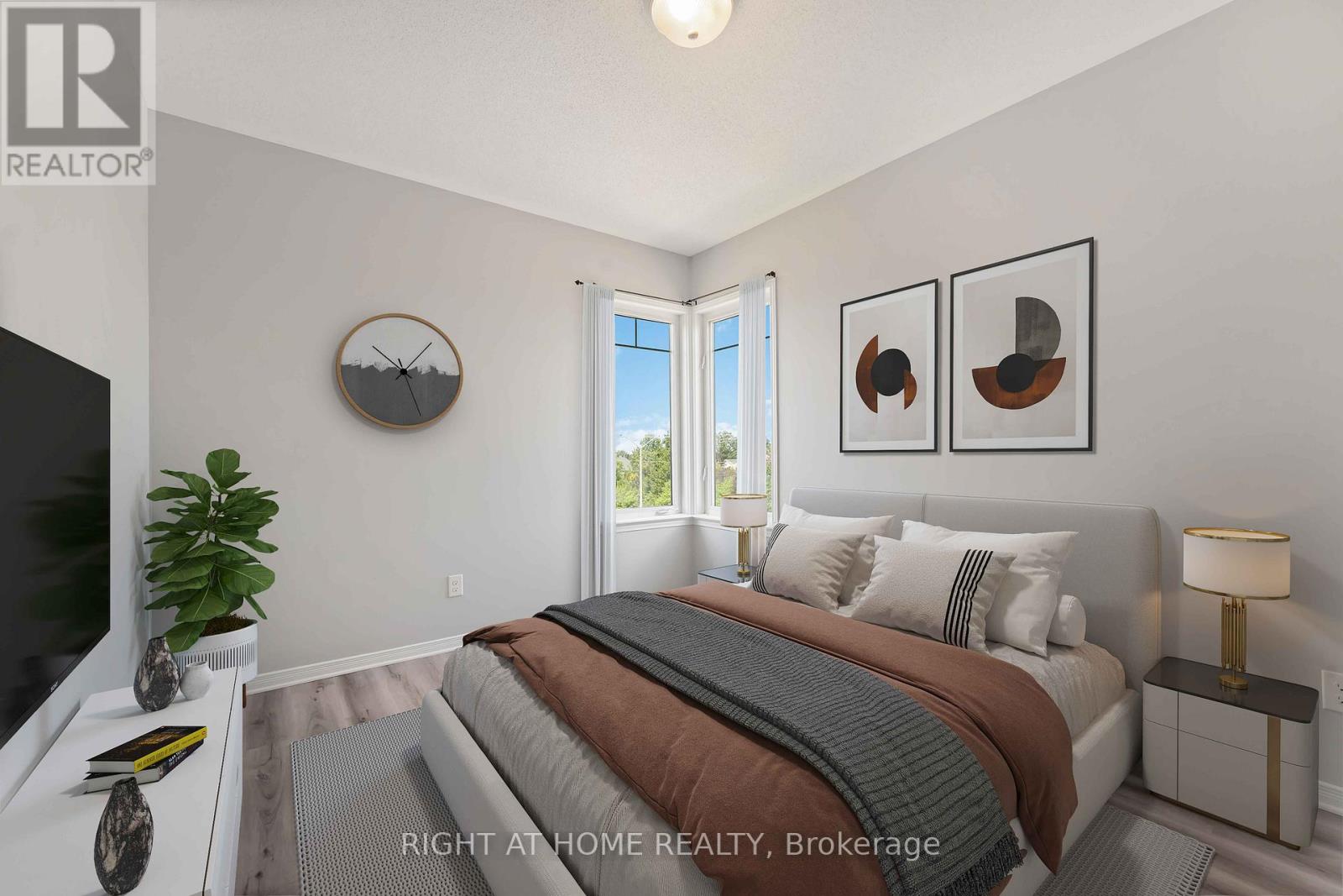 250 Espin Heights
