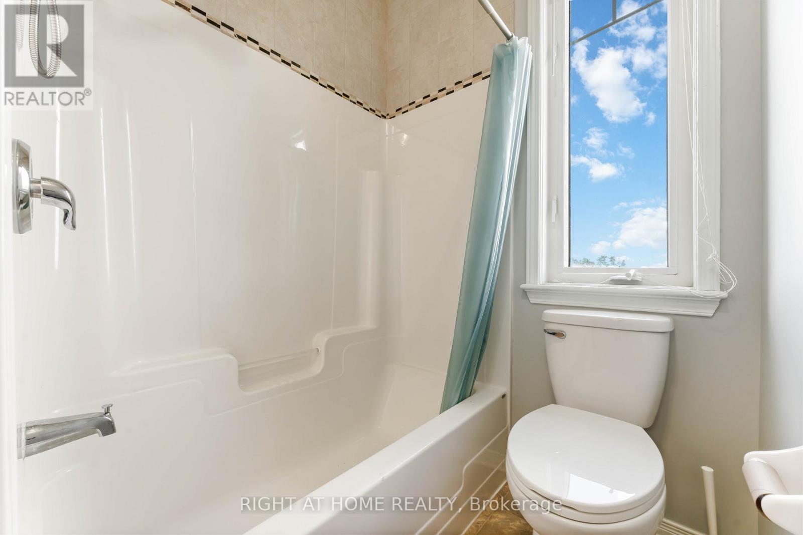 250 Espin Heights