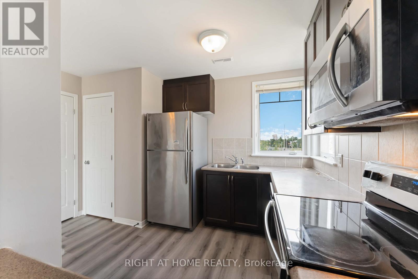 250 Espin Heights