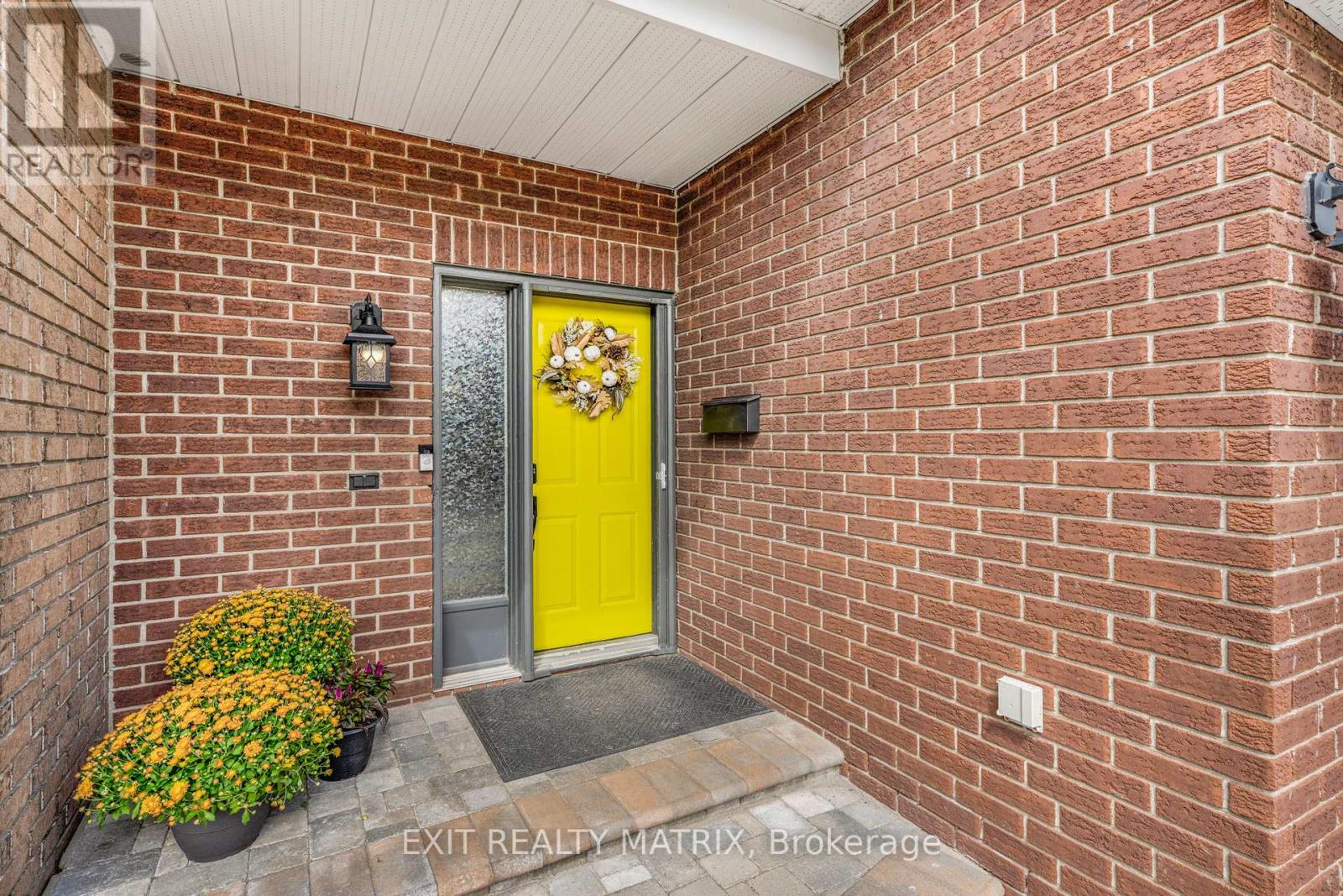 1503 Briarfield Crescent