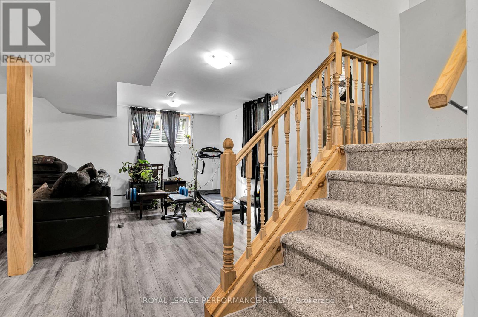 609 Robert Street