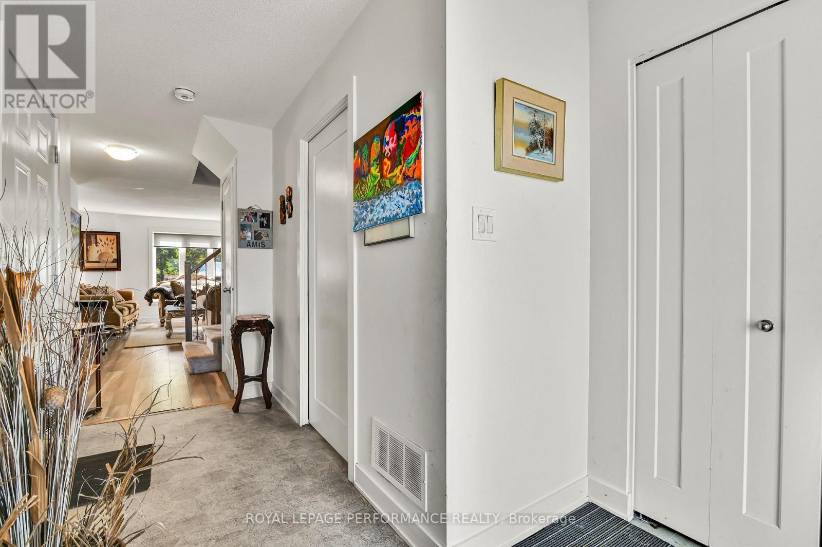609 Robert Street