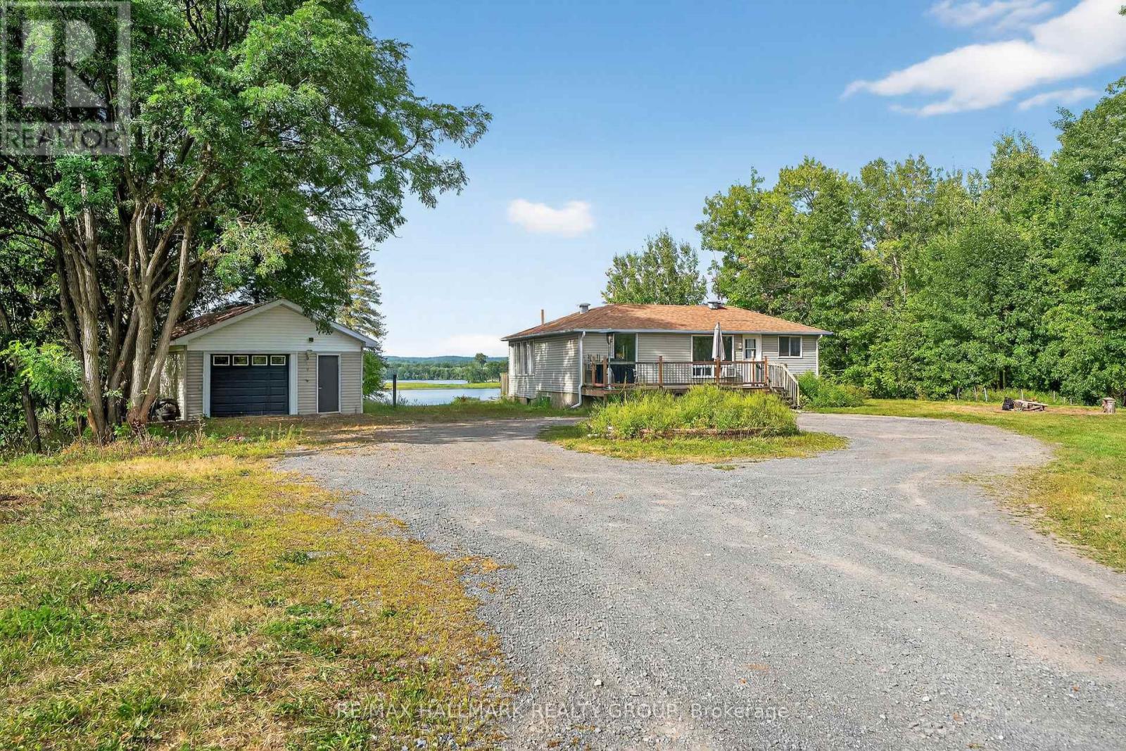 3855 Old Highway 17