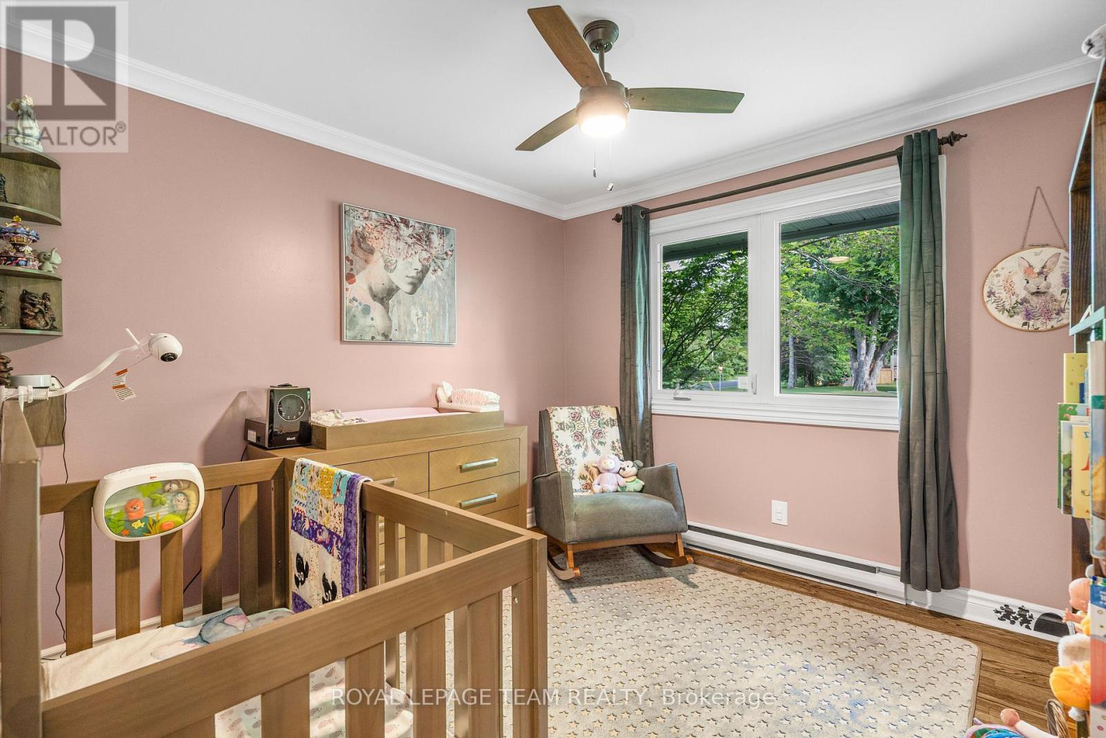 37 Promenade Avenue
