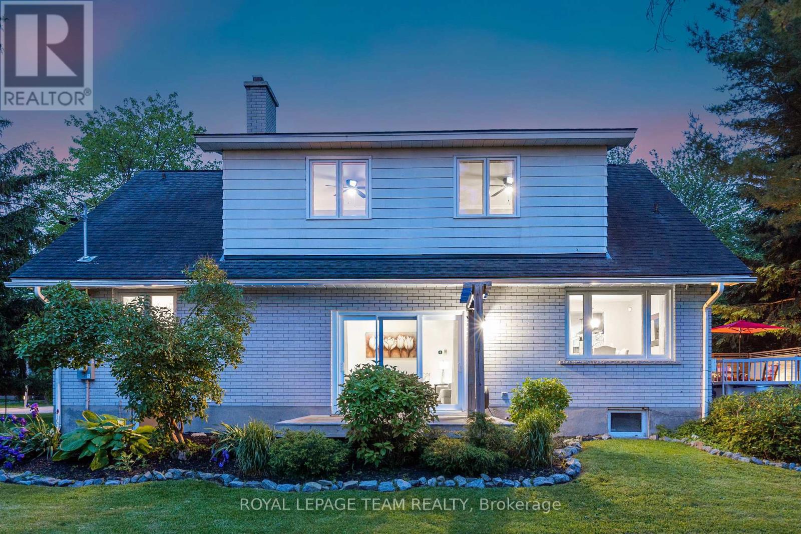 37 Promenade Avenue