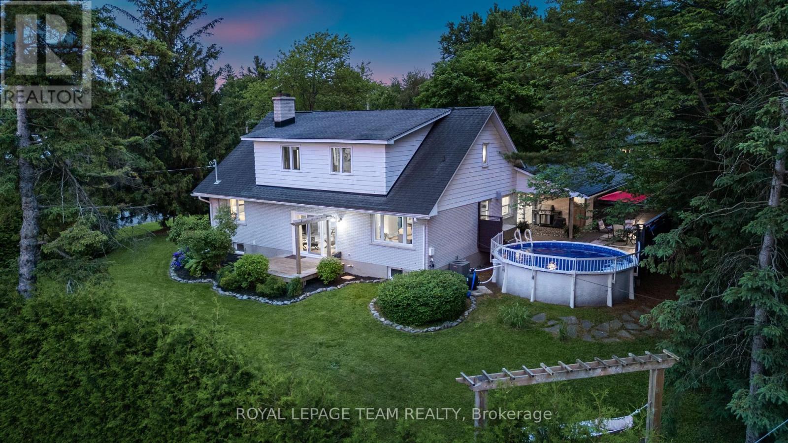 37 Promenade Avenue