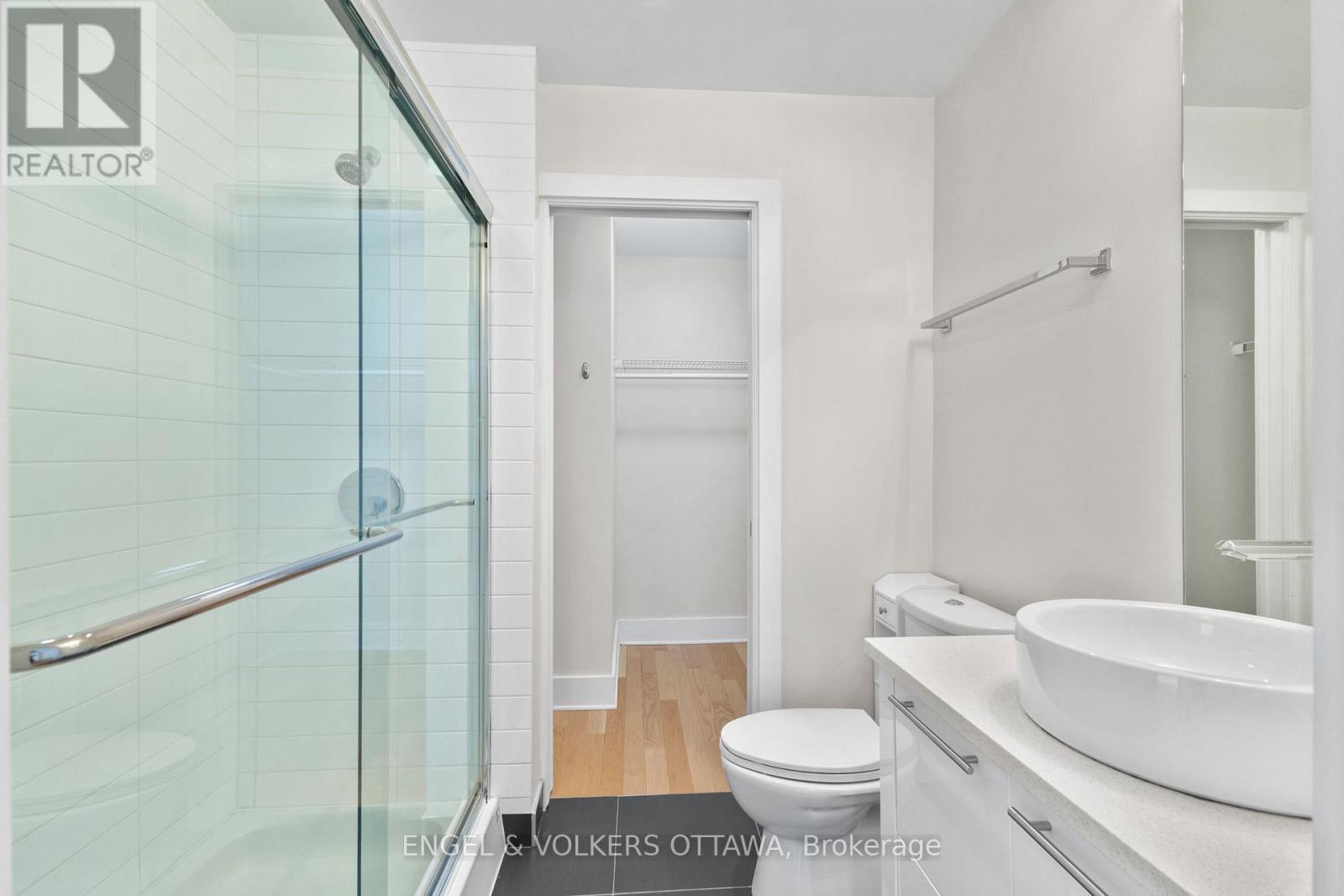 503 - 101 Richmond Road